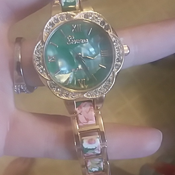 Geneva Watch Brand New In box - Picture 6 of 6